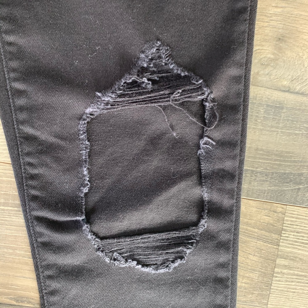 Levi’s 721 8 Long High Rise Skinny Destroyed Black Jeans - Picture 8 of 16